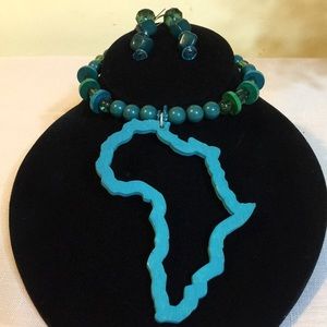 Afrocentric choker